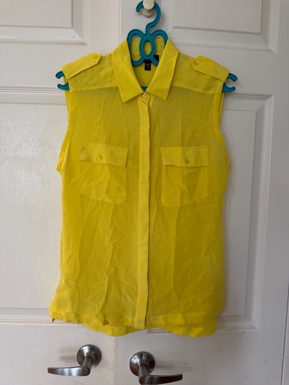 bebe Bright Yellow Sleeveless Button-Front Camisole